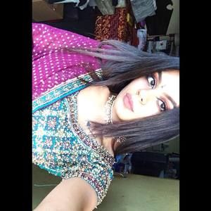 Meet your Posher, Khusbu